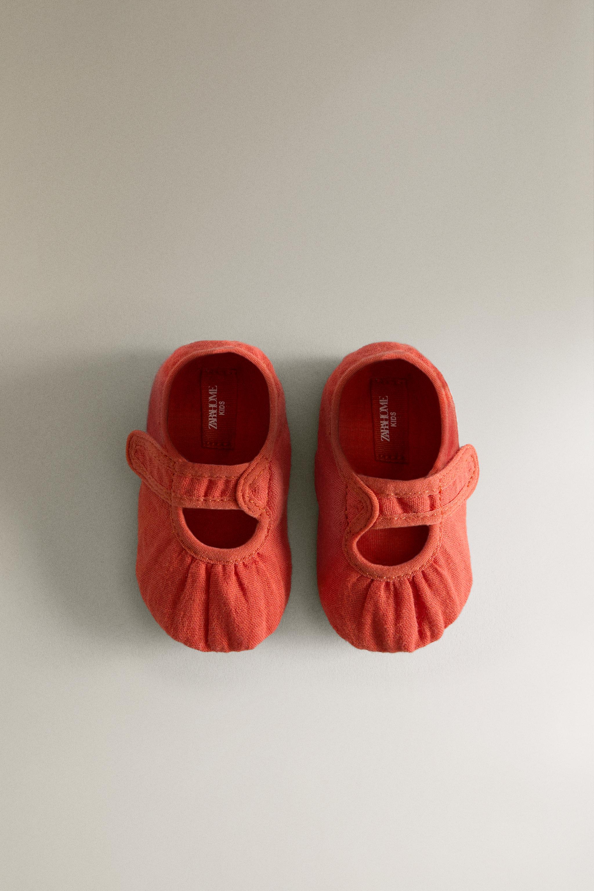 FABRIC BOOTIES
